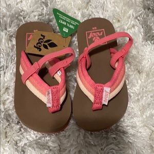 Reef pink sandals NWT- size 3/4